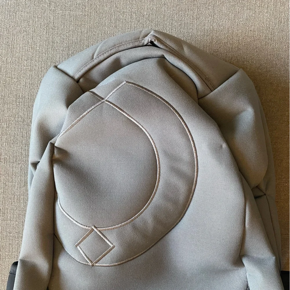 RIUTBAG Safer City Travel Backpack in Grey & Black